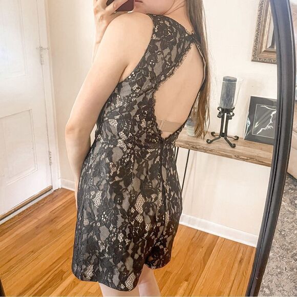 Alice + Olivia Ashleigh Romper Lace Black 4 - Picture 3 of 7